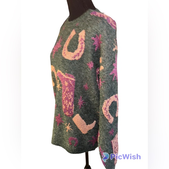 ENTRO NAOMI oversized GREEN COWGIRL SWEATER- 
Small - Picture 7 of 10